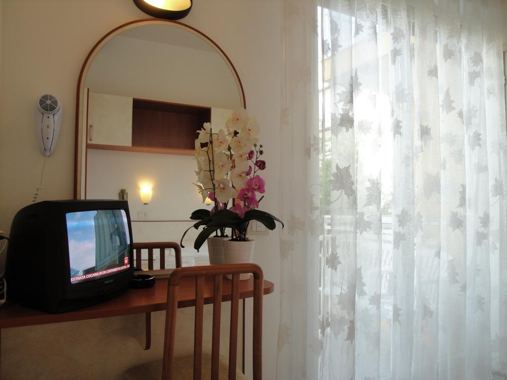 Mantovani Hotel Mariù Rimini Chambre photo