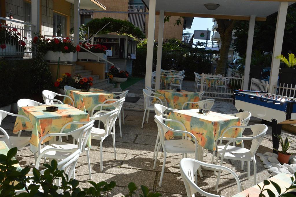 Mantovani Hotel Mariù Rimini Extérieur photo