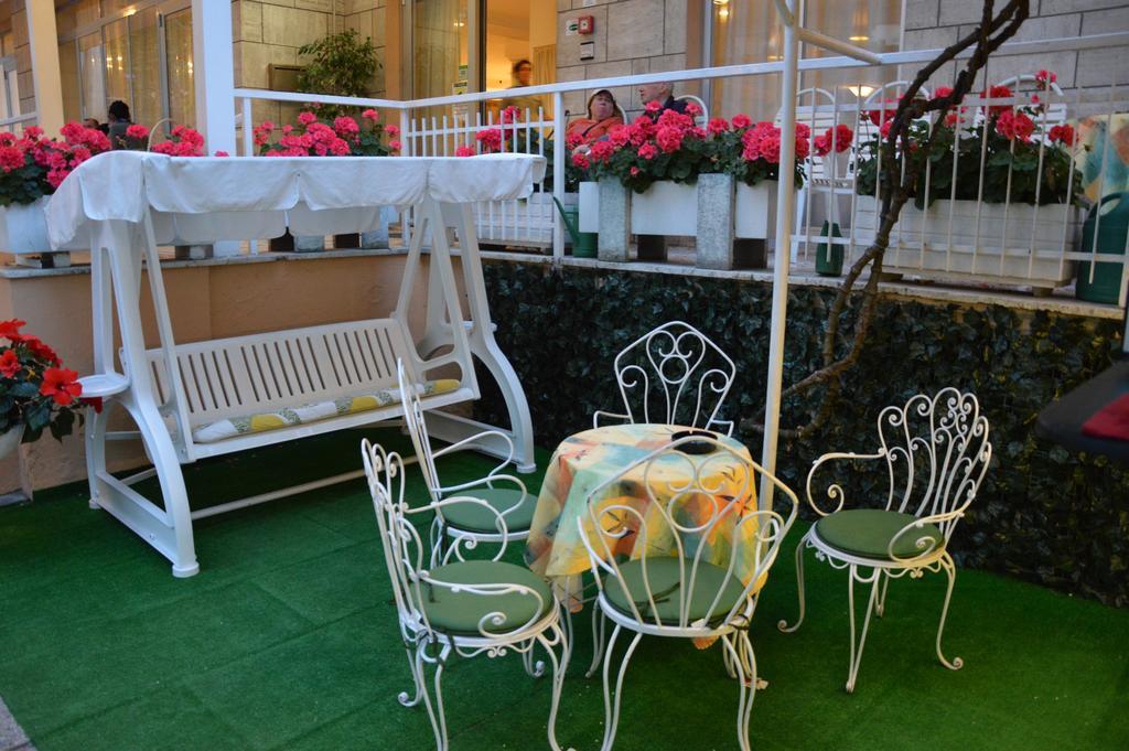Mantovani Hotel Mariù Rimini Extérieur photo